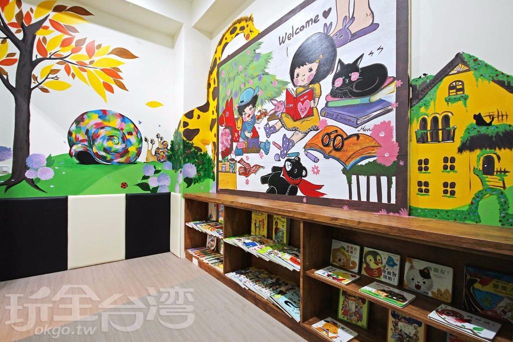 Ark Stay方舟文旅山嵐新館溜滑梯商務民宿 Jiji Esterno foto